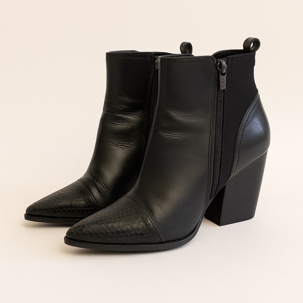 Donald J Pliner Black Leather Side-Zip Ankle Booties Snakeskin Toe 7.5